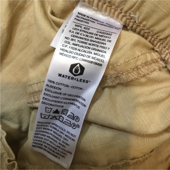 Levi Strauss signature gold woman’s size 3X pull on short gold color NWT… - Picture 4 of 12